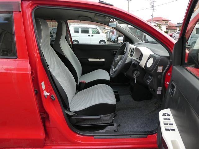 キャロル ＧＳ　４ＷＤ　軽自動車　衝突被害軽減ブレーキ　純正ＣＤ／ラジオ　キーレス　運転席・助手席シートヒーター　フォグランプ　横滑り防止装置　アイドリングストップ　電動格納ミラー　ミラーヒーター（11枚目）