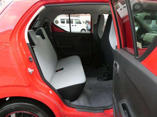 キャロル ＧＳ　４ＷＤ　軽自動車　衝突被害軽減ブレーキ　純正ＣＤ／ラジオ　キーレス　運転席・助手席シートヒーター　フォグランプ　横滑り防止装置　アイドリングストップ　電動格納ミラー　ミラーヒーター（12枚目）