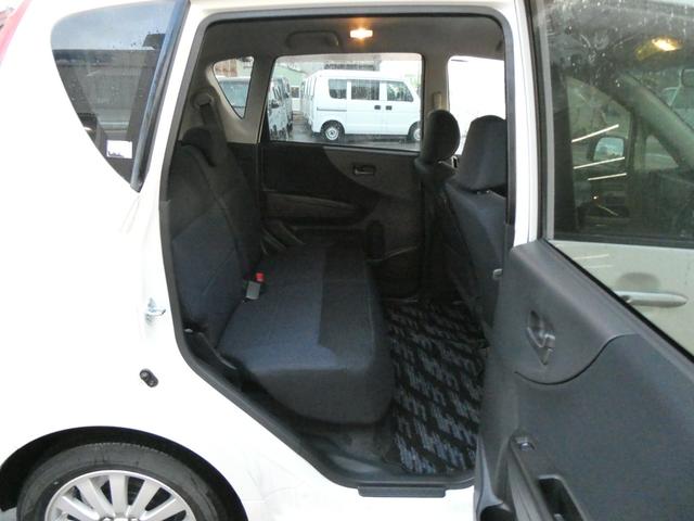 ムーヴ Ｘ　ＶＳ　ＩＩＩ　４ＷＤ　軽自動車　純正メモリナビ　ワンセグＴＶ　ＣＤ　キーフリー　フォグランプ　電動格納ミラー　ミラーウインカー　ミラーヒーター　純正アルミホイール（12枚目）