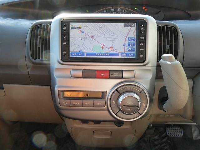 タント Ｘリミテッド　４ＷＤ　軽自動車　左側パワースライドドア　純正メモリナビ　ＣＤ　ワンセグＴＶ　バックカメラ　キーフリー　ＥＴＣ　電動格納ミラー　ミラーヒーター　アイドリングストップ（7枚目）