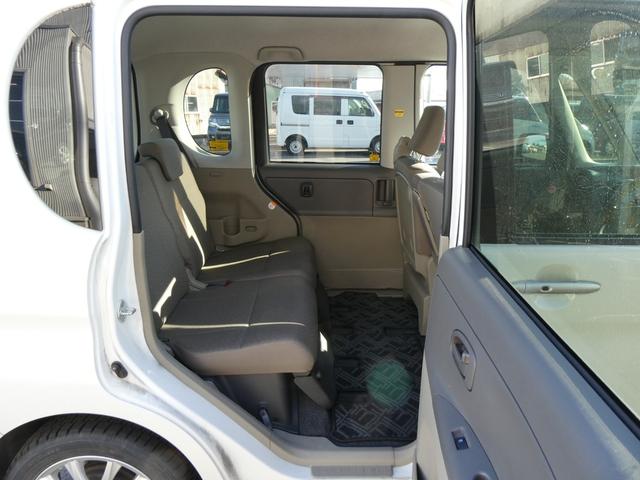 タント Ｘリミテッド　４ＷＤ　軽自動車　左側パワースライドドア　純正メモリナビ　ＣＤ　ワンセグＴＶ　バックカメラ　キーフリー　ＥＴＣ　電動格納ミラー　ミラーヒーター　アイドリングストップ（14枚目）