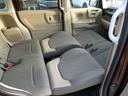 前席のシートバックを倒せば、フルフラットモードの完成です!体を横たえて眠れるので、車中泊にぴったりな機能ですね♪