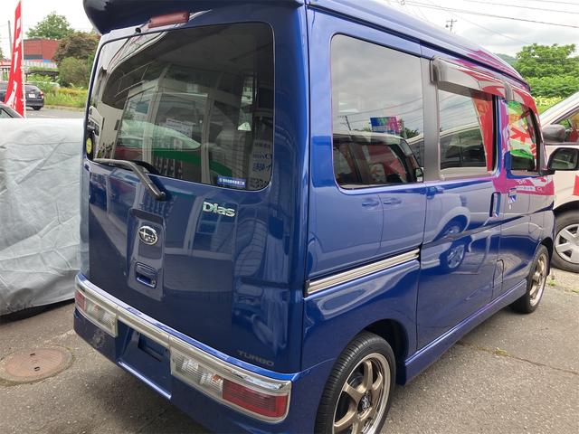 ディアスワゴン ＲＳリミテッド　４ＷＤ　ＥＴＣ　バックカメラ　両側スライド・片側電動　ナビ　ＴＶ　ＨＩＤ　キーレスエントリー　電動格納ミラー　ベンチシート　ターボ　ＡＴ　盗難防止システム　ＡＢＳ　ＣＤ　ＤＶＤ再生　アルミホイール（17枚目）