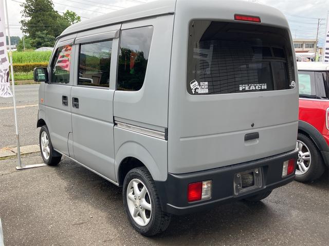 エブリイ ジョインターボ　車検２年付４ＷＤ　両側スライドドア　ナビ　ＴＶ　キーレスエントリー　電動格納ミラー　ターボ　ＡＴ　盗難防止システム　Ｂｌｕｅｔｏｏｔｈ　リフトアップ　カスタム　ペイント　Ｆランプ　Ｒヒーター付き（6枚目）