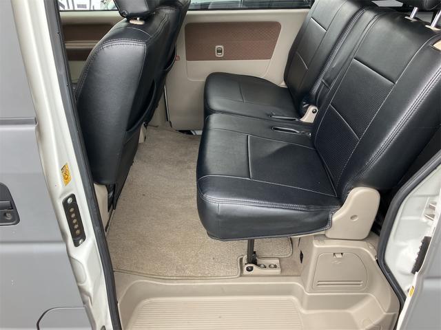 エブリイ ジョインターボ　車検２年付４ＷＤ　両側スライドドア　ナビ　ＴＶ　キーレスエントリー　電動格納ミラー　ターボ　ＡＴ　盗難防止システム　Ｂｌｕｅｔｏｏｔｈ　リフトアップ　カスタム　ペイント　Ｆランプ　Ｒヒーター付き（12枚目）