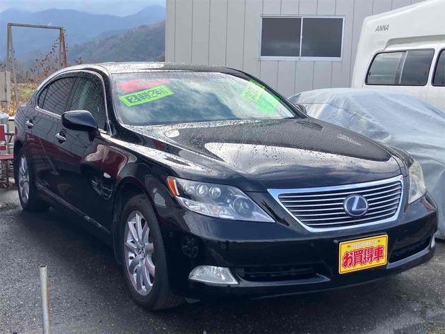 ＬＳ ＬＳ６００ｈＬ　車検２年付　４ＷＤ　ＥＴＣ　クリアランスソナー　オートクルーズコントロール　衝突被害軽減システム　バックカメラ　ナビ　アルミホイール　オートライト　ＬＥＤヘッドランプ　サンルーフ　シートエアコン（14枚目）