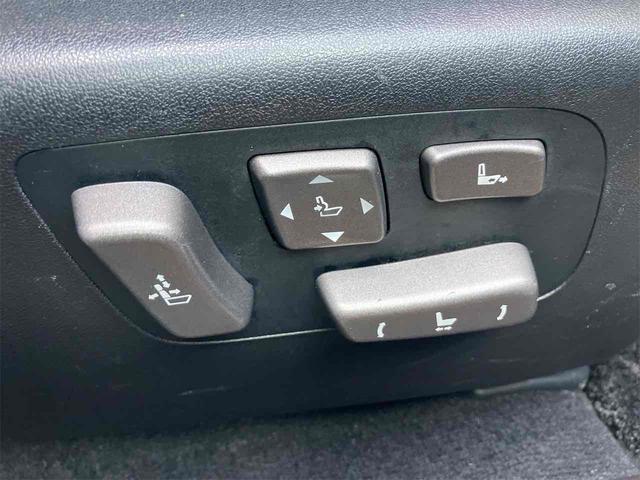 ＬＳ ＬＳ６００ｈＬ　車検２年付　４ＷＤ　ＥＴＣ　クリアランスソナー　オートクルーズコントロール　衝突被害軽減システム　バックカメラ　ナビ　アルミホイール　オートライト　ＬＥＤヘッドランプ　サンルーフ　シートエアコン（43枚目）