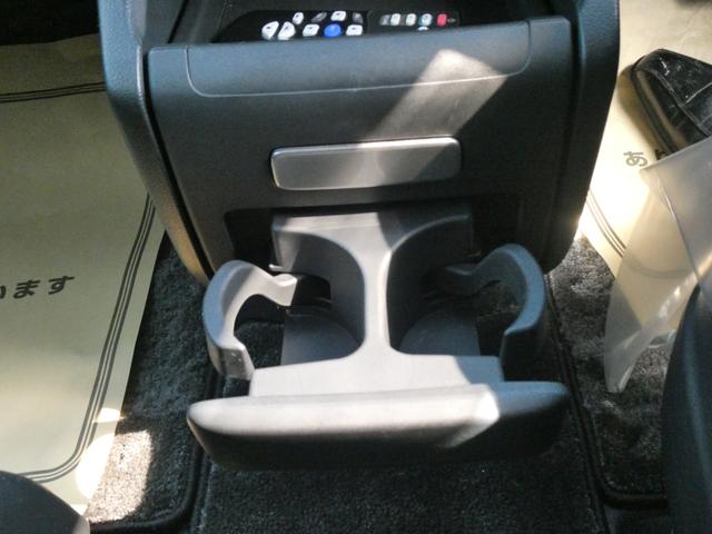 オデッセイ アブソルート・ＥＸアドバンス　ガソリン　４ＷＤ　８人乗り　ホンダセンシング　ナビ　ルーフモニター　両側電動スライド（30枚目）