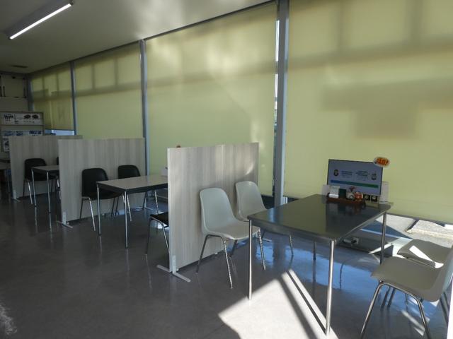 オデッセイ アブソルート・ＥＸアドバンス　ガソリン　４ＷＤ　８人乗り　ホンダセンシング　ナビ　ルーフモニター　両側電動スライド（45枚目）