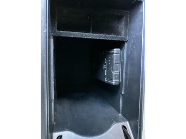 ＣＴ ＣＴ２００ｈ　Ｆスポーツ　ブラックルーフツートン　純正ナビ＆ＴＶ　バックカメラ　ブルーレイ　軽減ブレーキ　ＬＥＤライト　パワーシート　ＥＴＣ２．０　シートヒーター　ステアリングリモコン　クルーズコントロール（42枚目）