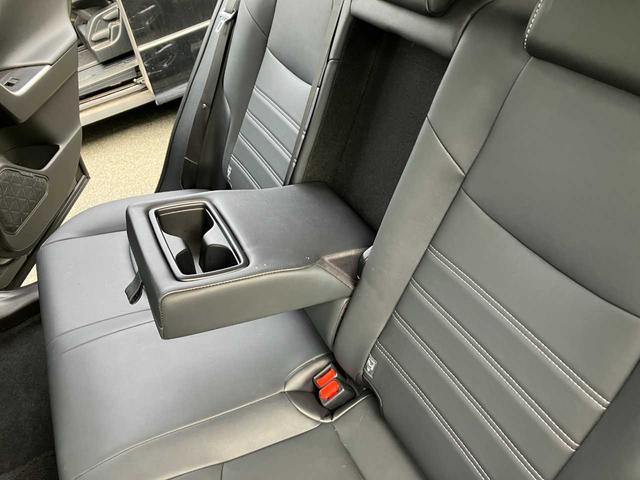 ＲＡＶ４ Ｇ　ワンオーナー　寒冷地仕様　全方位モニター　シートヒーター　ステアリングヒーター　パワーシート　ＥＴＣ　ステアリングリモコン　クルコン　軽減ブレーキ　ＢＳＭ　ドラレコ前後　パワーバックドア（28枚目）