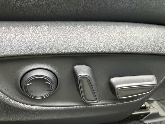 ＲＡＶ４ Ｇ　ワンオーナー　寒冷地仕様　全方位モニター　シートヒーター　ステアリングヒーター　パワーシート　ＥＴＣ　ステアリングリモコン　クルコン　軽減ブレーキ　ＢＳＭ　ドラレコ前後　パワーバックドア（42枚目）