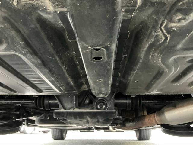 ヴォクシー ＺＳ　４ＷＤ／アルパインナビ／フルセグＴＶ／バックカメラ／Ｂｌｕｅｔｏｏｔｈ／アルパインフリップダウンモニター／両側スライド／片側電動スライドドア／ＬＥＤヘッドライト／フォグランプ／ＥＴＣ／横滑り防止／（3枚目）