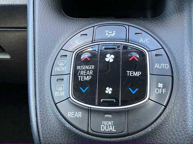 ヴォクシー ＺＳ　４ＷＤ／アルパインナビ／フルセグＴＶ／バックカメラ／Ｂｌｕｅｔｏｏｔｈ／アルパインフリップダウンモニター／両側スライド／片側電動スライドドア／ＬＥＤヘッドライト／フォグランプ／ＥＴＣ／横滑り防止／（10枚目）
