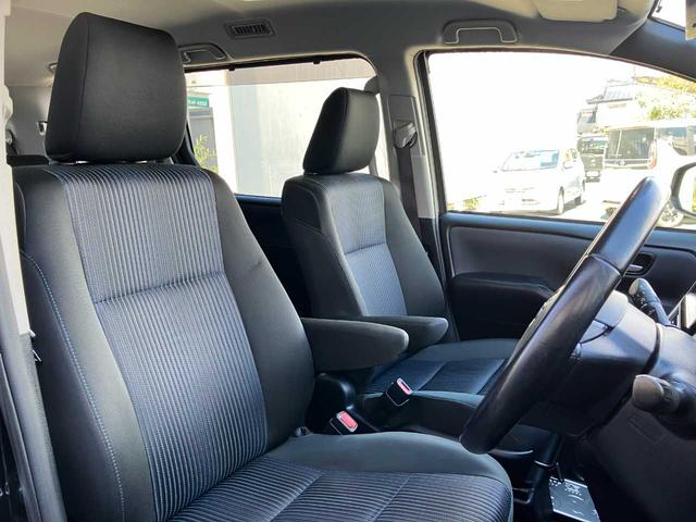 ヴォクシー ＺＳ　４ＷＤ／アルパインナビ／フルセグＴＶ／バックカメラ／Ｂｌｕｅｔｏｏｔｈ／アルパインフリップダウンモニター／両側スライド／片側電動スライドドア／ＬＥＤヘッドライト／フォグランプ／ＥＴＣ／横滑り防止／（11枚目）