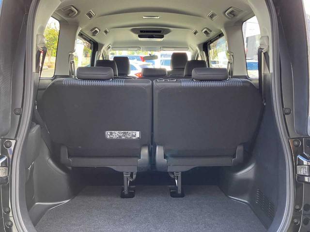 ヴォクシー ＺＳ　４ＷＤ／アルパインナビ／フルセグＴＶ／バックカメラ／Ｂｌｕｅｔｏｏｔｈ／アルパインフリップダウンモニター／両側スライド／片側電動スライドドア／ＬＥＤヘッドライト／フォグランプ／ＥＴＣ／横滑り防止／（32枚目）