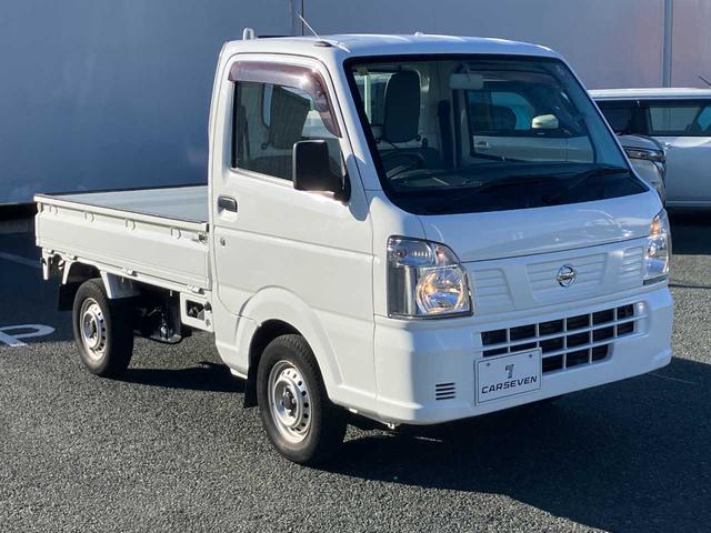 ＮＴ１００クリッパートラック ＳＤ　ワンオーナー　４ＷＤ　パワステ　５速マニュアル　バイザー＆マット（5枚目）