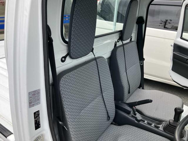 ＮＴ１００クリッパートラック ＳＤ　ワンオーナー　４ＷＤ　パワステ　５速マニュアル　バイザー＆マット（27枚目）