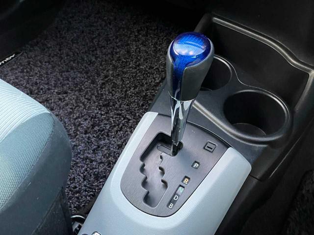 アクア S 車検令和9年5月/純正ナビ/TV/バックカメラ/プッシュ式エンジンスタート/ETC/スペアキー/(8枚目)