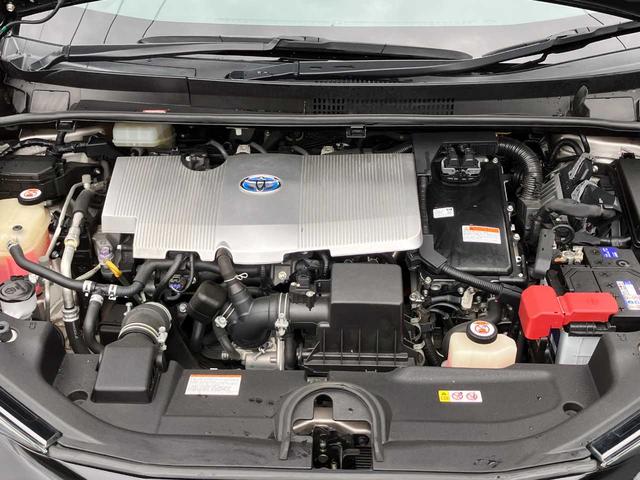 プリウス Ｓセーフティプラス　４ＷＤ寒冷地仕様　フロントフォグ／リヤフォグ／ナビ／ＴＶ／バックカメラ／ドライブレコーダー前後／クルーズコントロール／ＥＴＣ／フロントガラス熱線／オートライト／シンプルインテリジェントパーキングアシスト／全塗装（2枚目）