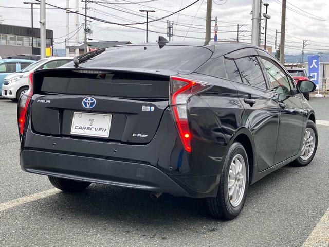 プリウス Ｓセーフティプラス　４ＷＤ寒冷地仕様　フロントフォグ／リヤフォグ／ナビ／ＴＶ／バックカメラ／ドライブレコーダー前後／クルーズコントロール／ＥＴＣ／フロントガラス熱線／オートライト／シンプルインテリジェントパーキングアシスト／全塗装（17枚目）