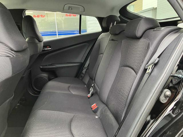 プリウス Ｓセーフティプラス　４ＷＤ寒冷地仕様　フロントフォグ／リヤフォグ／ナビ／ＴＶ／バックカメラ／ドライブレコーダー前後／クルーズコントロール／ＥＴＣ／フロントガラス熱線／オートライト／シンプルインテリジェントパーキングアシスト／全塗装（19枚目）