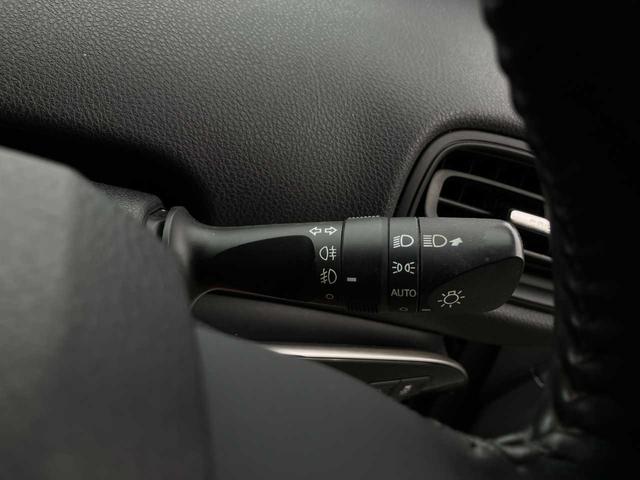 プリウス Ｓセーフティプラス　４ＷＤ寒冷地仕様　フロントフォグ／リヤフォグ／ナビ／ＴＶ／バックカメラ／ドライブレコーダー前後／クルーズコントロール／ＥＴＣ／フロントガラス熱線／オートライト／シンプルインテリジェントパーキングアシスト／全塗装（23枚目）