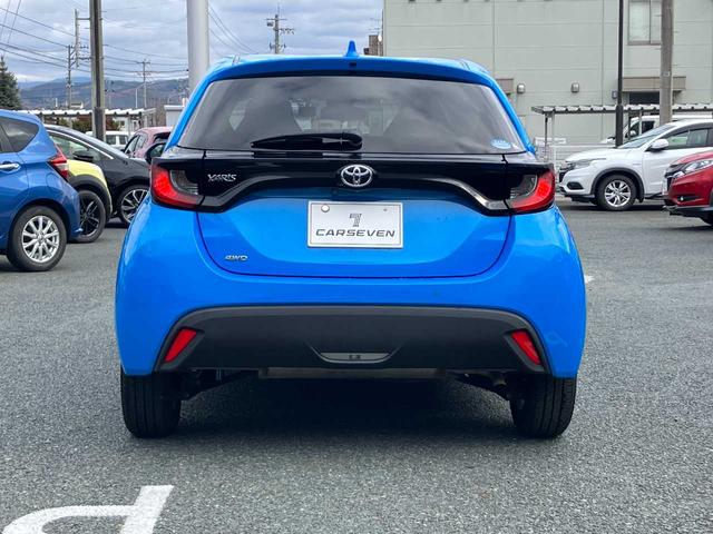 ヤリス Ｇ　４ＷＤ　ワンオーナー　全方位モニター　ＬＥＤライト　オートライト・ハイビーム　軽減ブレーキ　ドライブレコーダー前後　ステリモ　クルコン　２０２５年製夏タイヤ　フロントガラス熱線（8枚目）