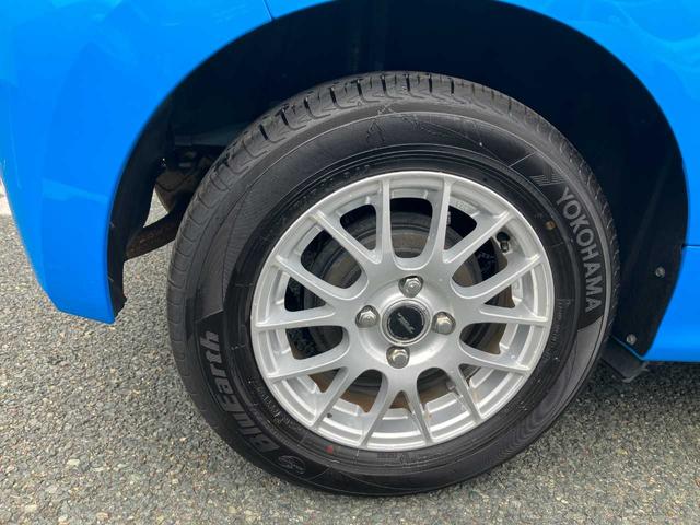 ヤリス Ｇ　４ＷＤ　ワンオーナー　全方位モニター　ＬＥＤライト　オートライト・ハイビーム　軽減ブレーキ　ドライブレコーダー前後　ステリモ　クルコン　２０２５年製夏タイヤ　フロントガラス熱線（12枚目）