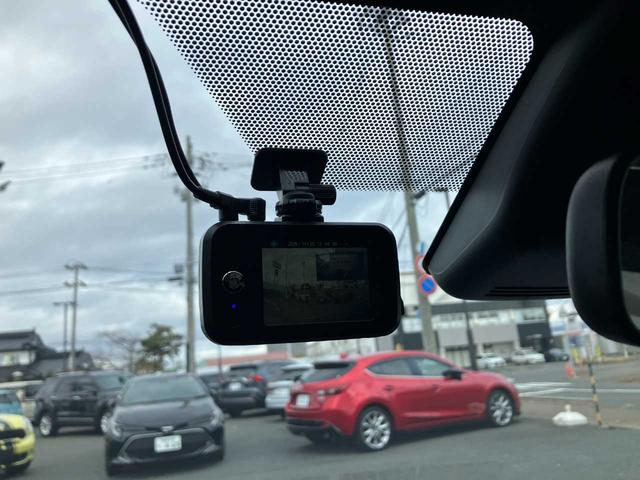 ヤリス Ｇ　４ＷＤ　ワンオーナー　全方位モニター　ＬＥＤライト　オートライト・ハイビーム　軽減ブレーキ　ドライブレコーダー前後　ステリモ　クルコン　２０２５年製夏タイヤ　フロントガラス熱線（28枚目）