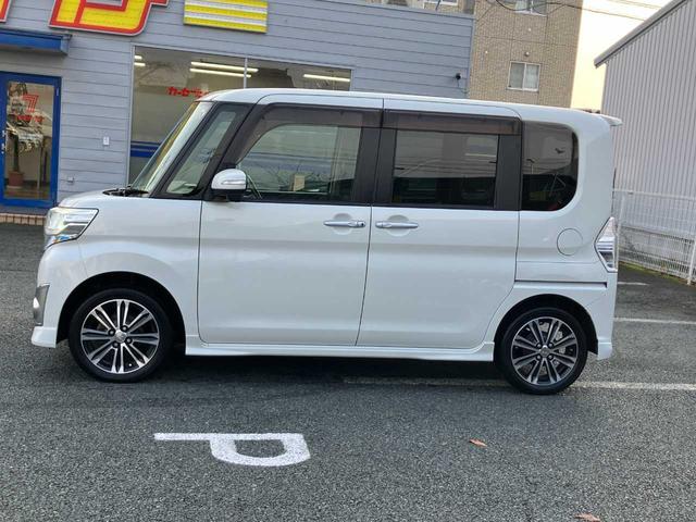 タント カスタムＲＳ　４ＷＤ　両側パワースライドドア　ナビ＆ＴＶ　ＥＴＣ　エンスタ（11枚目）