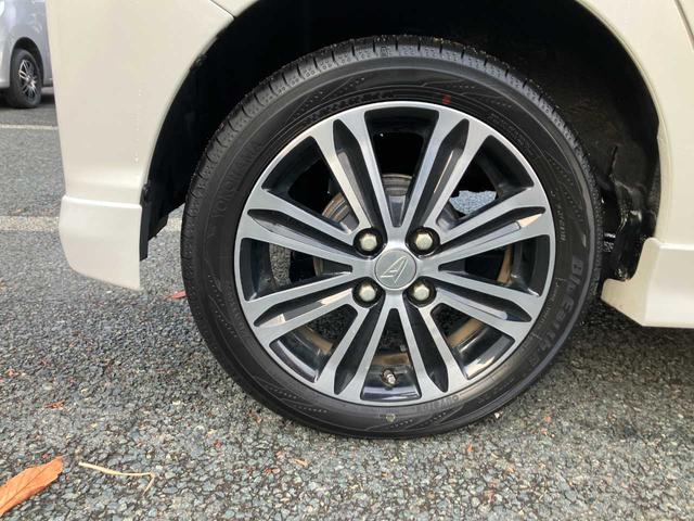 タント カスタムＲＳ　４ＷＤ　両側パワースライドドア　ナビ＆ＴＶ　ＥＴＣ　エンスタ（17枚目）