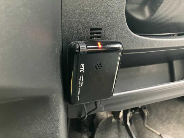 タント カスタムＲＳ　４ＷＤ　両側パワースライドドア　ナビ＆ＴＶ　ＥＴＣ　エンスタ（23枚目）