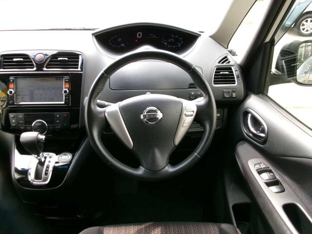 セレナ ハイウェイスター　Ｖセレ＋セーフティ　ＳＨＶ　Ａセフ　衝突軽減ブレーキ／両側パワースライド／前後ソナー／ナビ／フルセグＴＶ／Ｂｌｕｅｔｏｏｔｈ／ＤＶＤ再生／アラウンドビューモニタ／クルーズコントロール／アイドリングストップ／フォグランプ／ＥＴＣ／ドラレコ（13枚目）