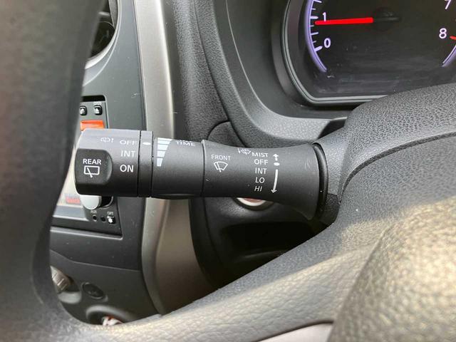ノート Ｘ　ＦＯＵＲ　切替４ＷＤ／純正エンジンスターター／プッシュスタート／純正ナビＭＭ１１２－Ｗ／１セグＴＶ／ＣＤ／ＡＵＸ／ＥＴＣ／電動格納サイドミラー／スペアキー（22枚目）