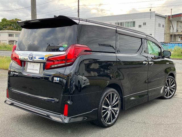 アルファードハイブリッド SR Cパッケージ 寒冷地仕様/4WD/TRDエアロ/衝突軽減/エンジンスターター/アルパインナビ/フルセグTV/Bluetooth/DVD再生/フリップダウンモニタ/バックカメラ/ステアリングヒータ/シートヒータ&クー(3枚目)