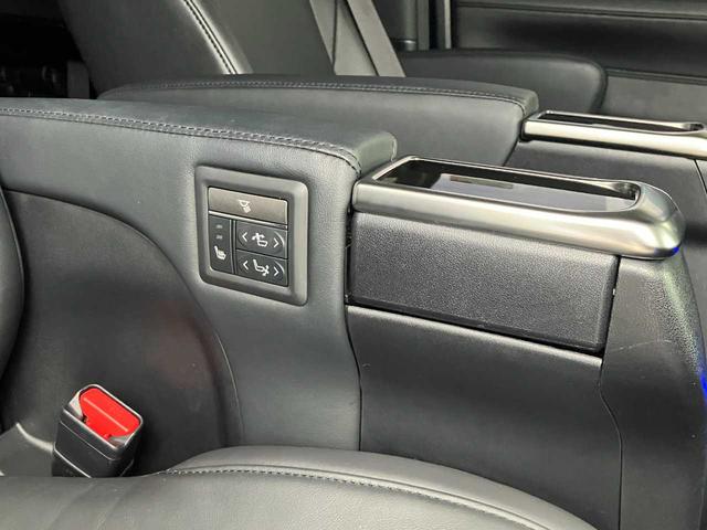 アルファードハイブリッド SR Cパッケージ 寒冷地仕様/4WD/TRDエアロ/衝突軽減/エンジンスターター/アルパインナビ/フルセグTV/Bluetooth/DVD再生/フリップダウンモニタ/バックカメラ/ステアリングヒータ/シートヒータ&クー(45枚目)