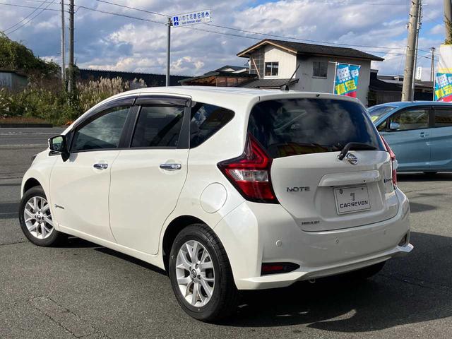 ノート ｅ－パワー　メダリスト　ＦＯＵＲ　切替４ＷＤ／１オーナ／衝突軽減ブレーキ／横滑り防止／エンジンスターター／前後ソナー／ナビ／フルセグＴＶ／ＤＶＤ再生／ＣＤ／アラウンドビューモニター／前後ドライブレコーダー／クルコン／ＥＴＣ／ＬＥＤライ（9枚目）