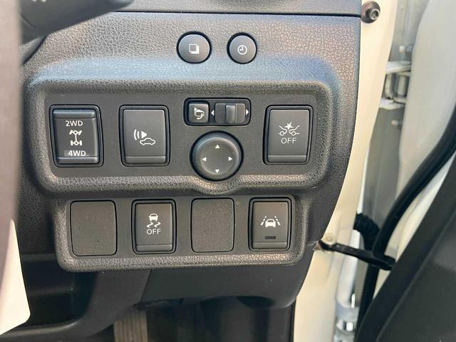 ノート ｅ－パワー　メダリスト　ＦＯＵＲ　切替４ＷＤ／１オーナ／衝突軽減ブレーキ／横滑り防止／エンジンスターター／前後ソナー／ナビ／フルセグＴＶ／ＤＶＤ再生／ＣＤ／アラウンドビューモニター／前後ドライブレコーダー／クルコン／ＥＴＣ／ＬＥＤライ（14枚目）