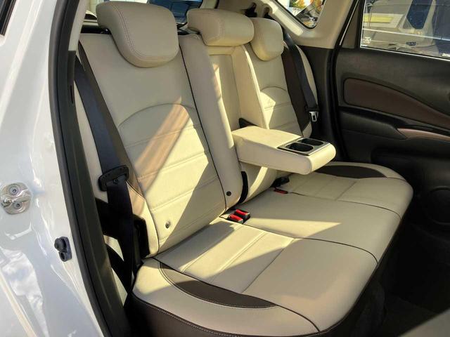 ノート ｅ－パワー　メダリスト　ＦＯＵＲ　切替４ＷＤ／１オーナ／衝突軽減ブレーキ／横滑り防止／エンジンスターター／前後ソナー／ナビ／フルセグＴＶ／ＤＶＤ再生／ＣＤ／アラウンドビューモニター／前後ドライブレコーダー／クルコン／ＥＴＣ／ＬＥＤライ（38枚目）