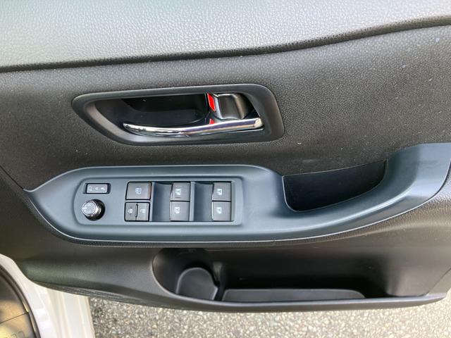 ヴォクシー ハイブリッドV 両側パワースライドドア/モデリスタエアロ/横滑防止/おくだけ充電/リアヒーター/ナビ/Bluetooth/DVD再生/バックカメラ/前席シートヒーター/ビルトインETC/オート電動格納サイドミラー(39枚目)