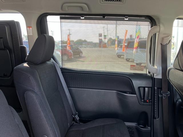 ヴォクシー ハイブリッドV 両側パワースライドドア/モデリスタエアロ/横滑防止/おくだけ充電/リアヒーター/ナビ/Bluetooth/DVD再生/バックカメラ/前席シートヒーター/ビルトインETC/オート電動格納サイドミラー(43枚目)