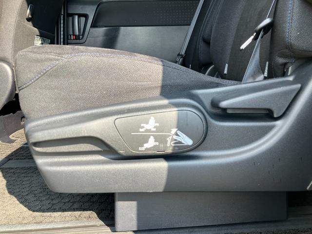 ヴォクシー ハイブリッドV 両側パワースライドドア/モデリスタエアロ/横滑防止/おくだけ充電/リアヒーター/ナビ/Bluetooth/DVD再生/バックカメラ/前席シートヒーター/ビルトインETC/オート電動格納サイドミラー(50枚目)