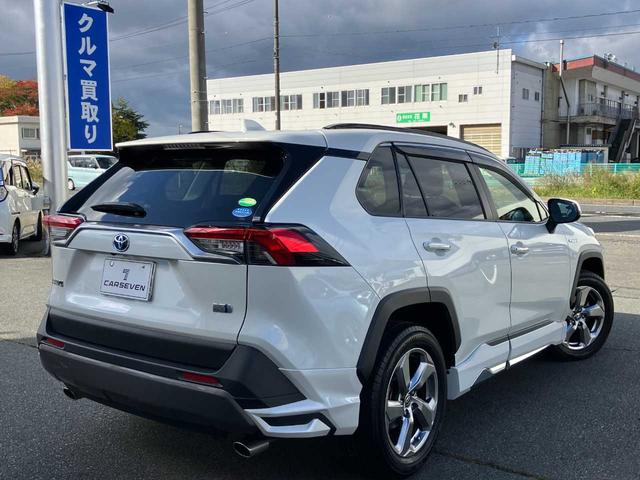 ＲＡＶ４ ハイブリッドＧ　ハイブリッド４ＷＤ／モデリスタ／レザー／１オーナ／ＢＳＭ／寒冷地／フロントガラス熱線／リアフォグ／衝突軽減／横滑防止／前席シートヒータ／自動バックドア／ナビ／フルセグ／ブルートゥース／ＤＶＤ／Ｂカメラ（3枚目）