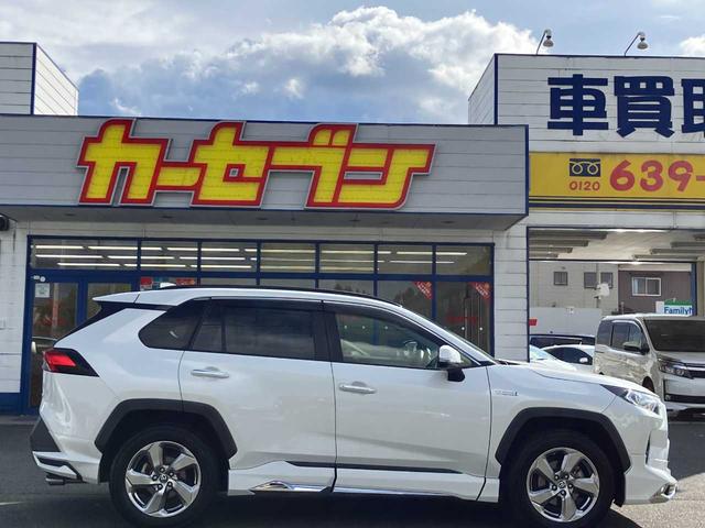 ＲＡＶ４ ハイブリッドＧ　ハイブリッド４ＷＤ／モデリスタ／レザー／１オーナ／ＢＳＭ／寒冷地／フロントガラス熱線／リアフォグ／衝突軽減／横滑防止／前席シートヒータ／自動バックドア／ナビ／フルセグ／ブルートゥース／ＤＶＤ／Ｂカメラ（6枚目）