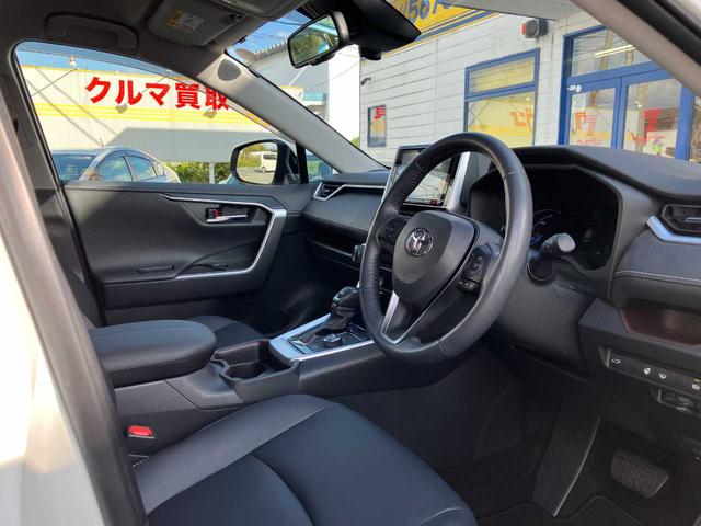 ＲＡＶ４ ハイブリッドＧ　ハイブリッド４ＷＤ／モデリスタ／レザー／１オーナ／ＢＳＭ／寒冷地／フロントガラス熱線／リアフォグ／衝突軽減／横滑防止／前席シートヒータ／自動バックドア／ナビ／フルセグ／ブルートゥース／ＤＶＤ／Ｂカメラ（30枚目）