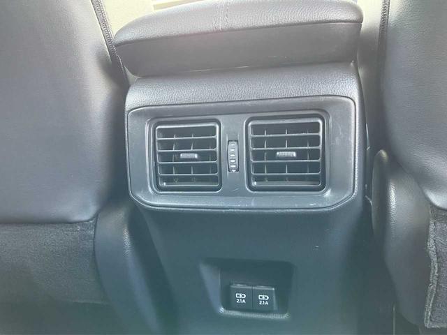 ＲＡＶ４ ハイブリッドＧ　ハイブリッド４ＷＤ／モデリスタ／レザー／１オーナ／ＢＳＭ／寒冷地／フロントガラス熱線／リアフォグ／衝突軽減／横滑防止／前席シートヒータ／自動バックドア／ナビ／フルセグ／ブルートゥース／ＤＶＤ／Ｂカメラ（39枚目）