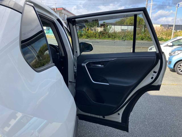 ＲＡＶ４ ハイブリッドＧ　ハイブリッド４ＷＤ／モデリスタ／レザー／１オーナ／ＢＳＭ／寒冷地／フロントガラス熱線／リアフォグ／衝突軽減／横滑防止／前席シートヒータ／自動バックドア／ナビ／フルセグ／ブルートゥース／ＤＶＤ／Ｂカメラ（40枚目）