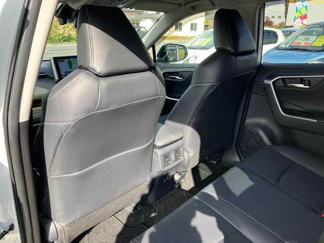ＲＡＶ４ ハイブリッドＧ　ハイブリッド４ＷＤ／モデリスタ／レザー／１オーナ／ＢＳＭ／寒冷地／フロントガラス熱線／リアフォグ／衝突軽減／横滑防止／前席シートヒータ／自動バックドア／ナビ／フルセグ／ブルートゥース／ＤＶＤ／Ｂカメラ（54枚目）
