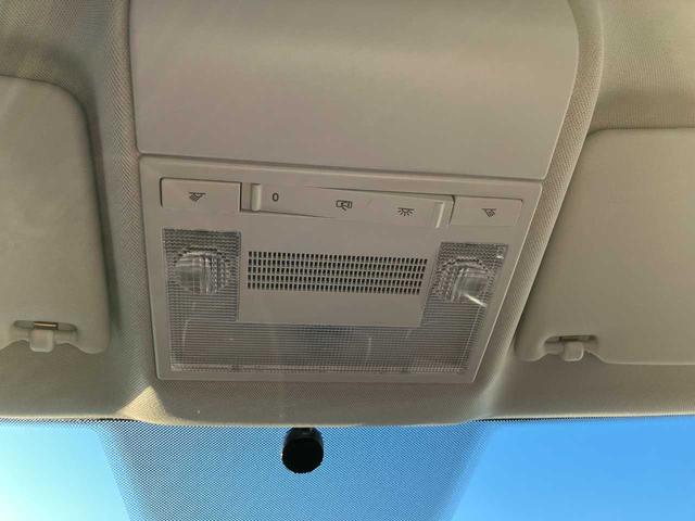 ポロ TSIコンフォートライン 横滑防止/ディスプレイオーディオ/ETC/ブルートゥース/AUX/USB/アイドリングストップ/カーテン&サイドエアバック/社外15インチアルミホイール(19枚目)